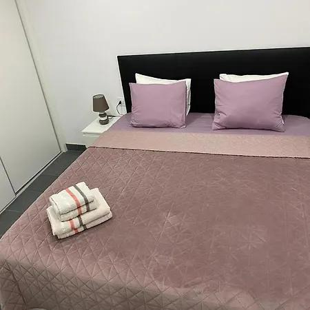 Cozy Apartment, Very Fresh At Apartment